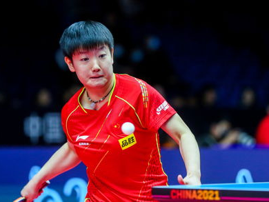 陈幸同队友倒地庆祝后发现比赛没结束